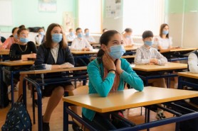 BREAKING NEWS // De la 1 septembrie, elevii revin cu prezență fizică la școală